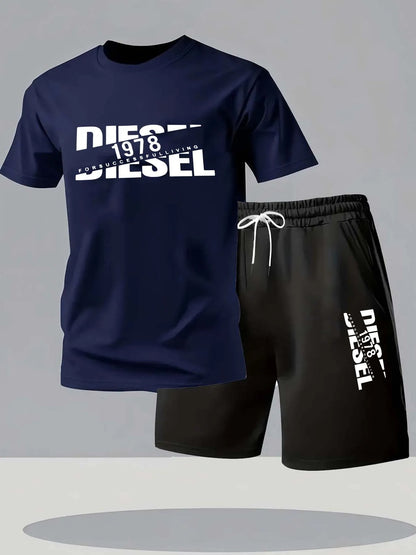 Men's short-sleeved t-shirt and shorts set, two casual and fashionable sports outfits, suitable for young people in summer