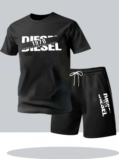 Men's short-sleeved t-shirt and shorts set, two casual and fashionable sports outfits, suitable for young people in summer
